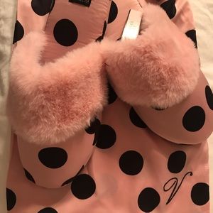 Victoria’s Secret Slippers NWT